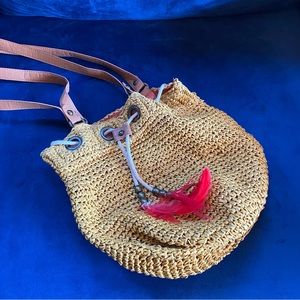 Bag, Weaved BNWOT Unique w/Feather Detail